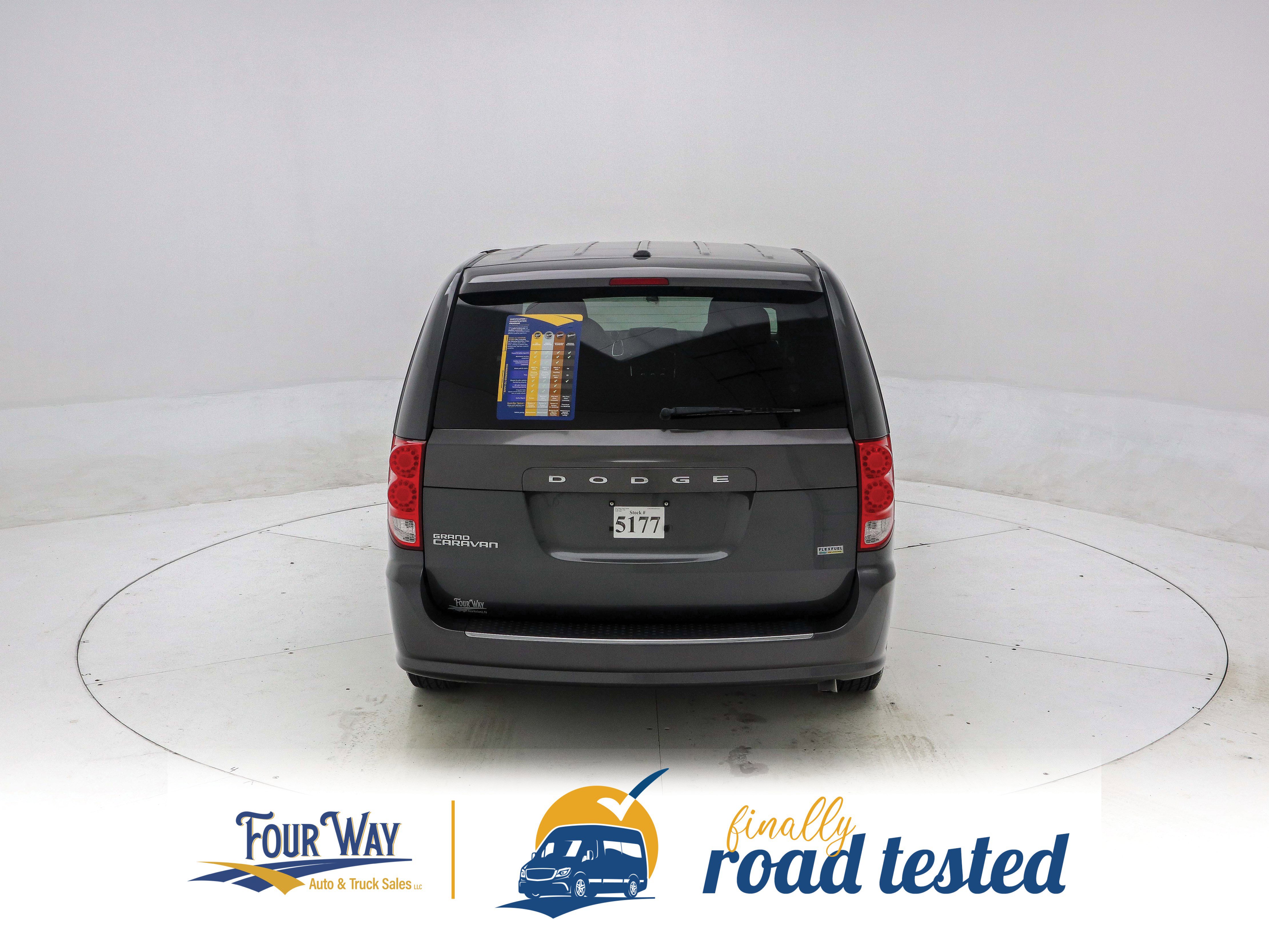 Used 2016 Dodge Grand Caravan SE image 5