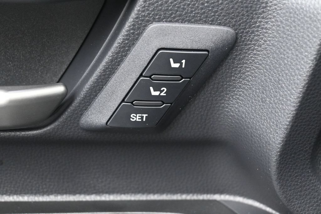 Used 2026 Toyota 4Runner Platinum AWD/4WD image 14