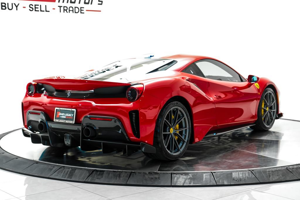 Used 2020 Ferrari 488 Pista Coupe RWD image 9