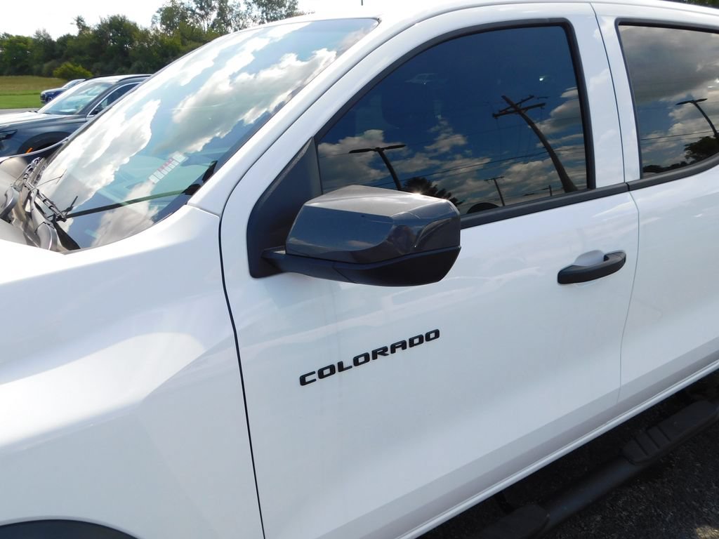 Used 2025 Chevrolet Colorado Trail Boss AWD/4WD image 15