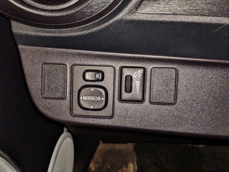 Used 2012 Toyota Prius C One image 39