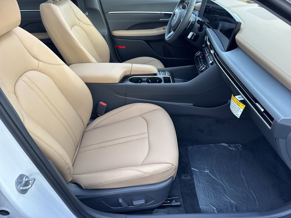 New 2026 Hyundai Sonata Limited FWD image 13