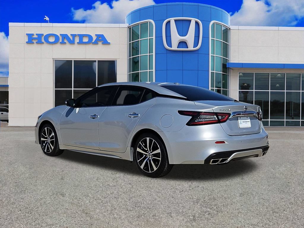 Used 2022 Nissan Maxima SV w/ Floor Mat Group FWD image 5