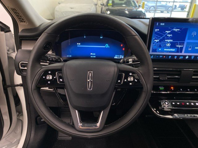 New 2025 Lincoln Corsair Grand Touring w/ Equipment Group 301A AWD/4WD image 18
