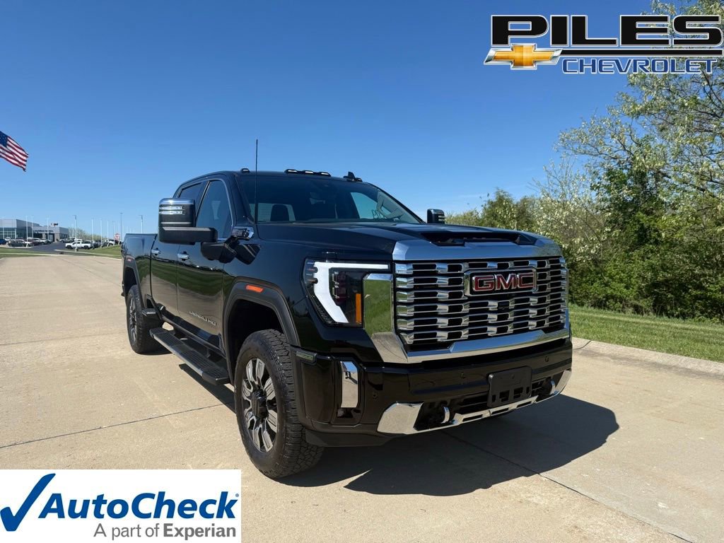 Used 2024 GMC Sierra 2500 Denali w/ Denali Reserve Package image 1