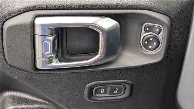 Used 2023 Jeep Gladiator Rubicon w/ Cold Weather Group image 12