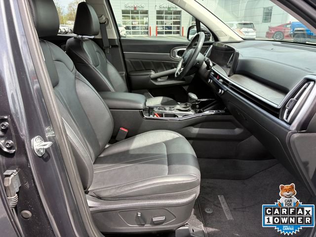 Used 2024 Kia Sorento SX image 17