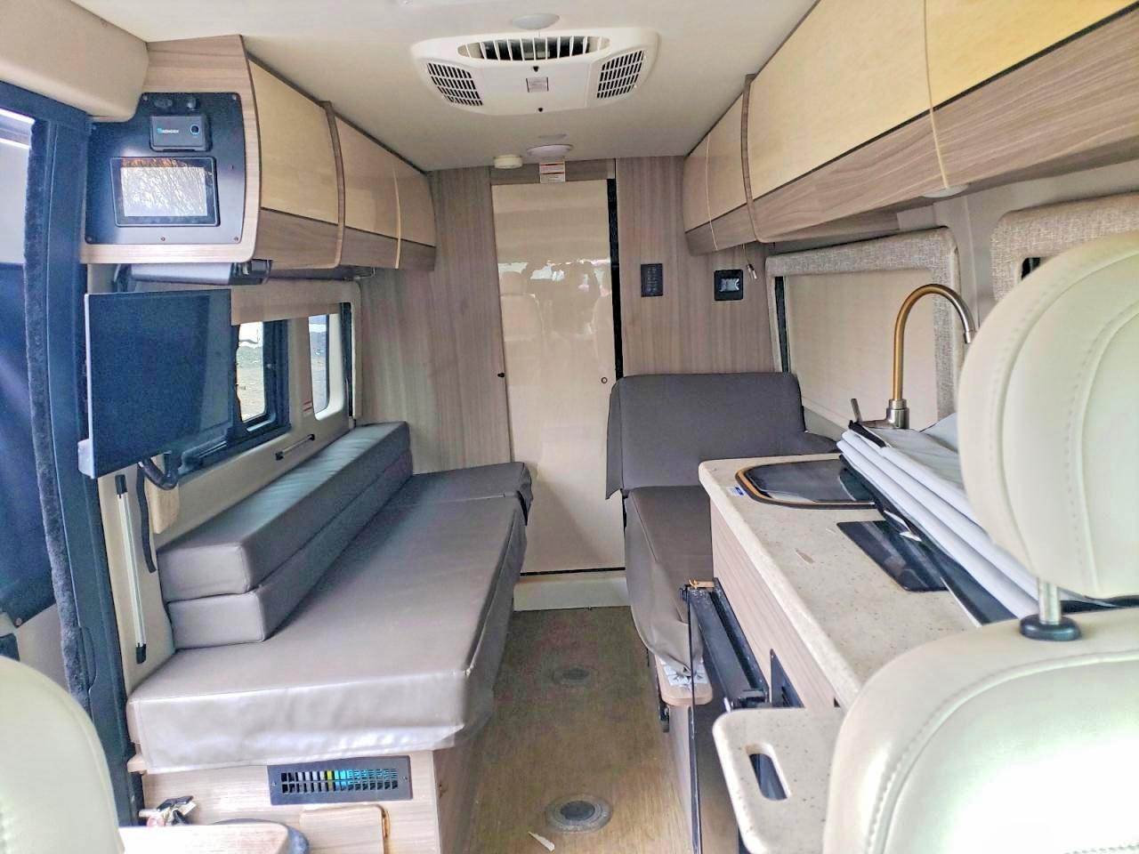 Used 2021 RAM ProMaster 3500 w/ Convenience Group FWD image 6