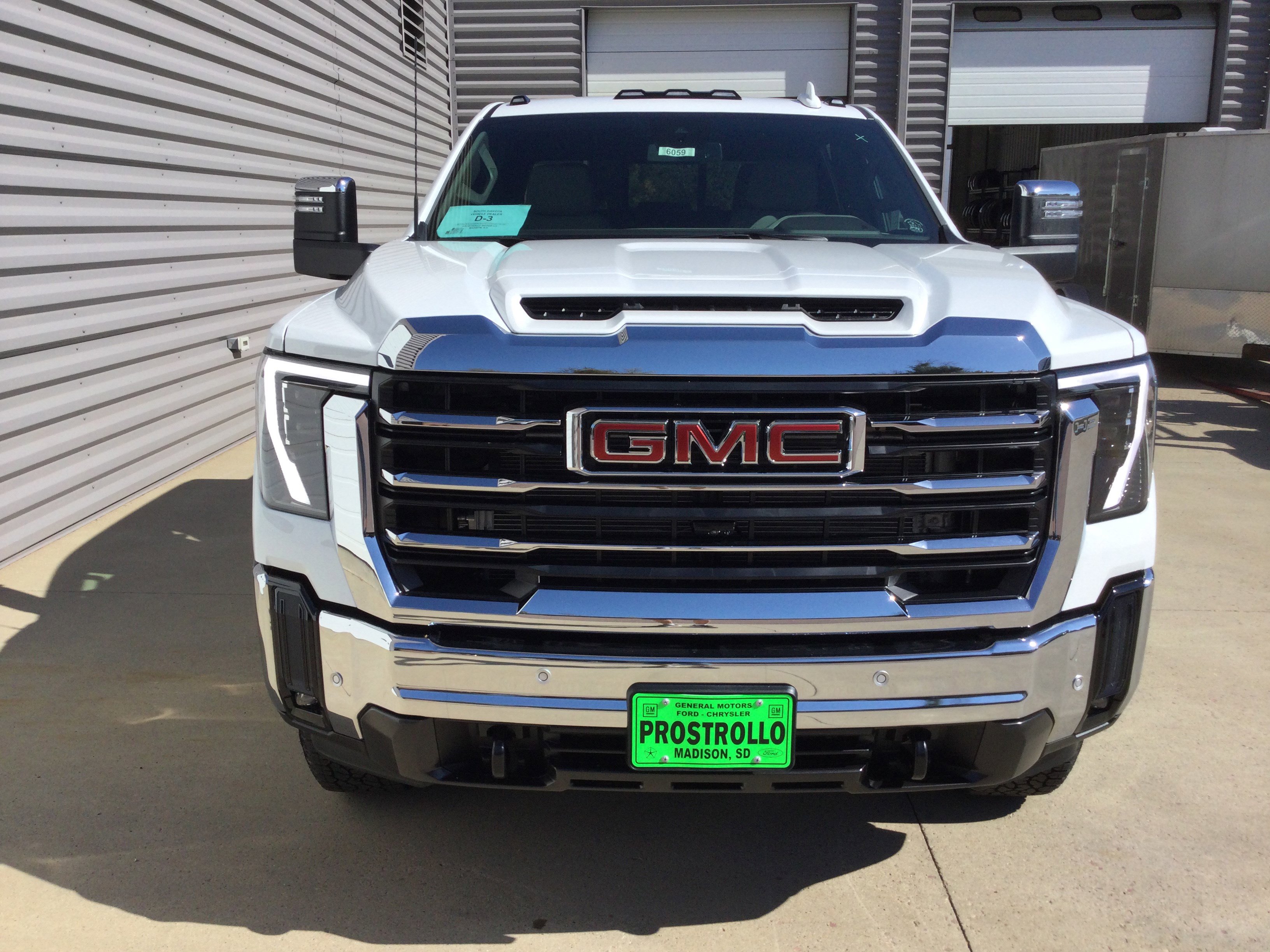 New 2026 GMC Sierra 2500 SLT w/ SLT Premium Package image 3