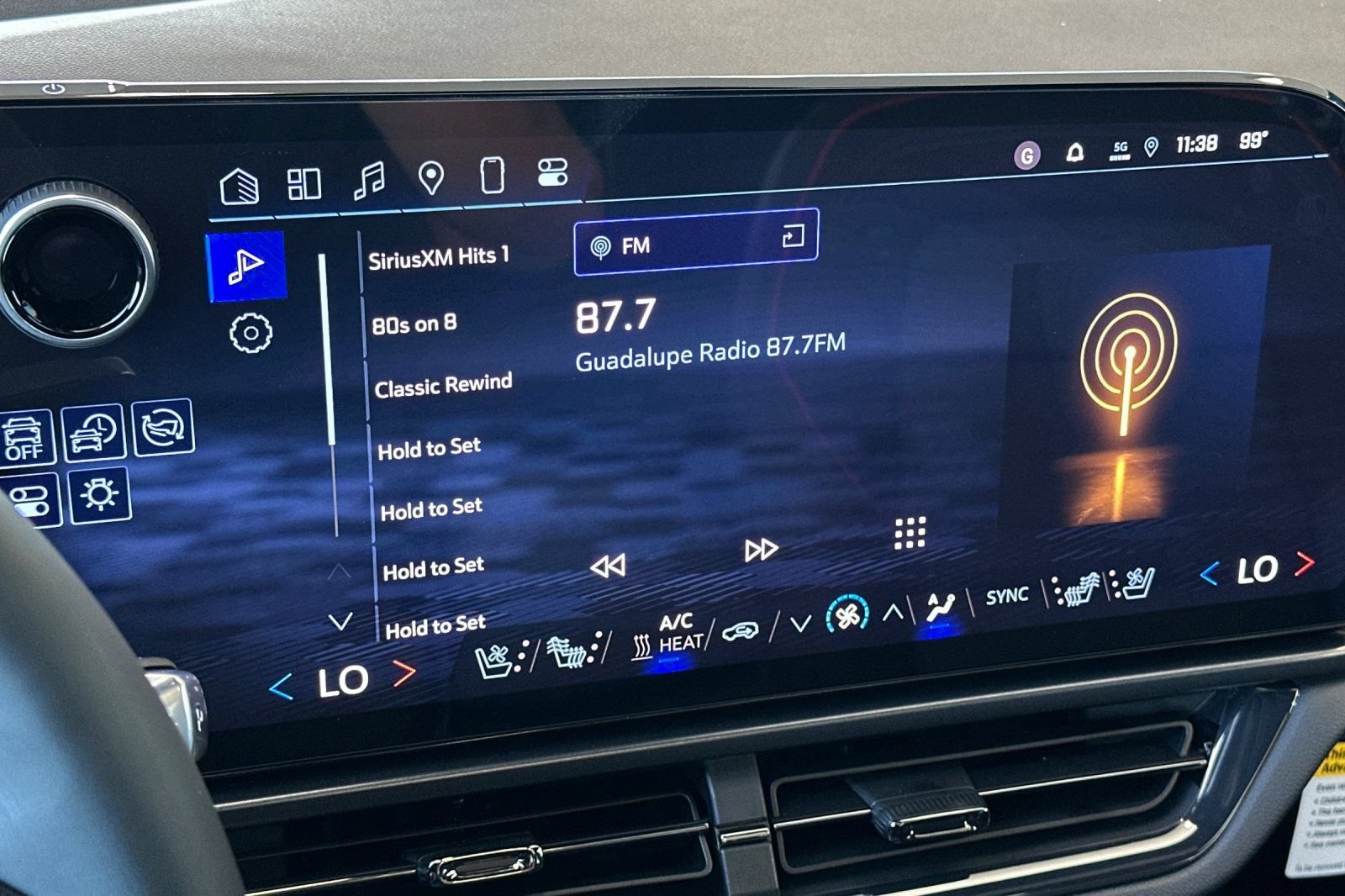 New 2025 Chevrolet Equinox EV RS w/ Active Safety Package 3 AWD/4WD image 18