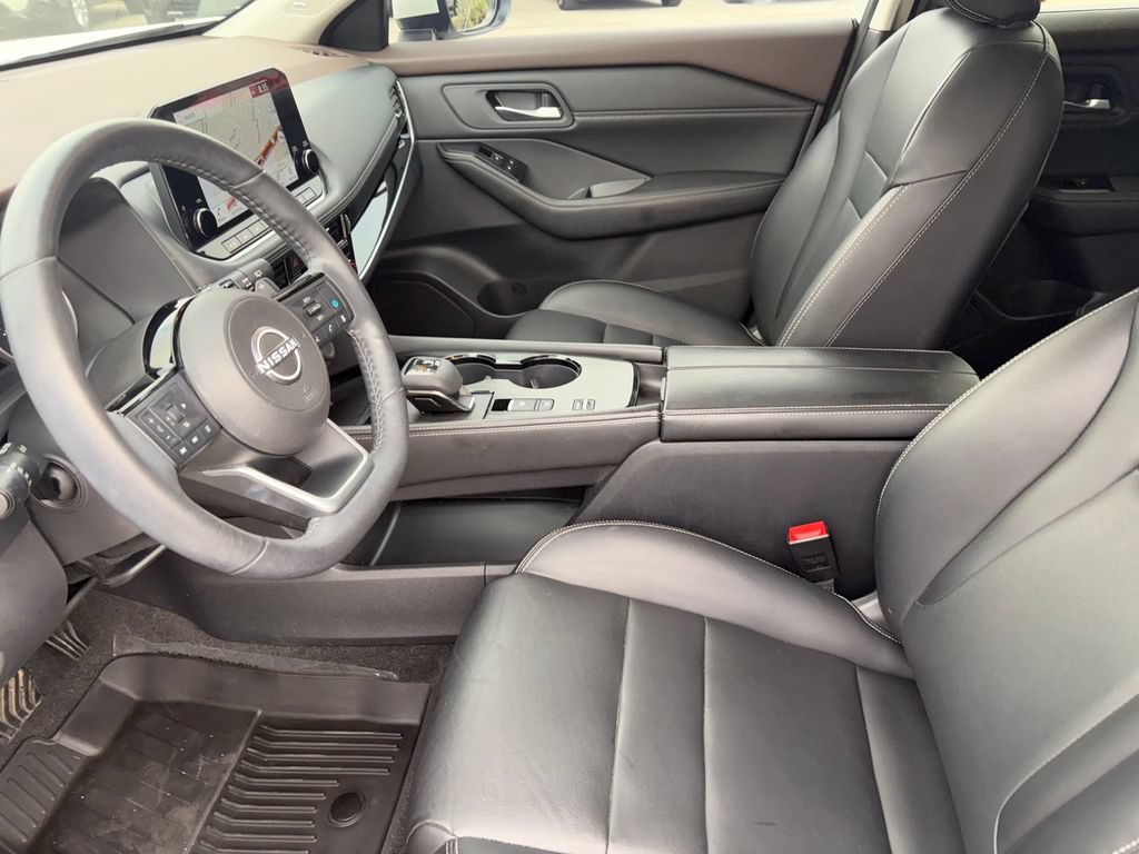 Certified 2023 Nissan Rogue SL w/ SL Premium Package FWD image 9