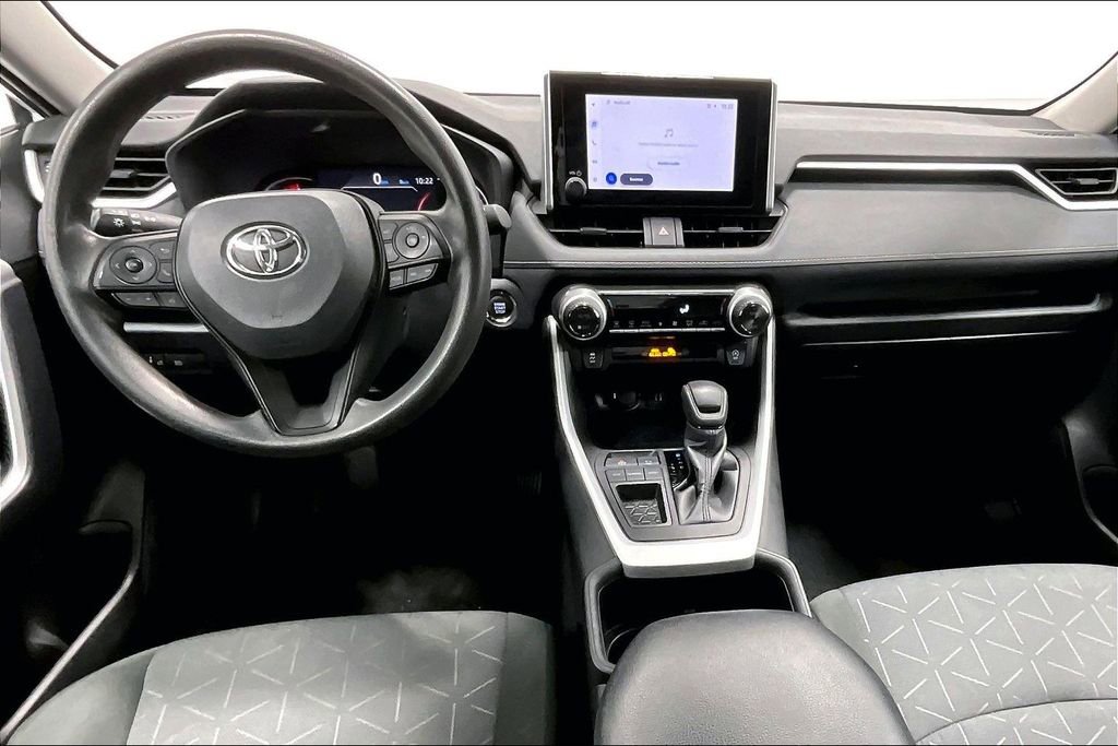 Used 2024 Toyota RAV4 XLE image 18
