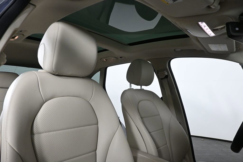 Certified 2022 Mercedes-Benz GLC 300 image 22