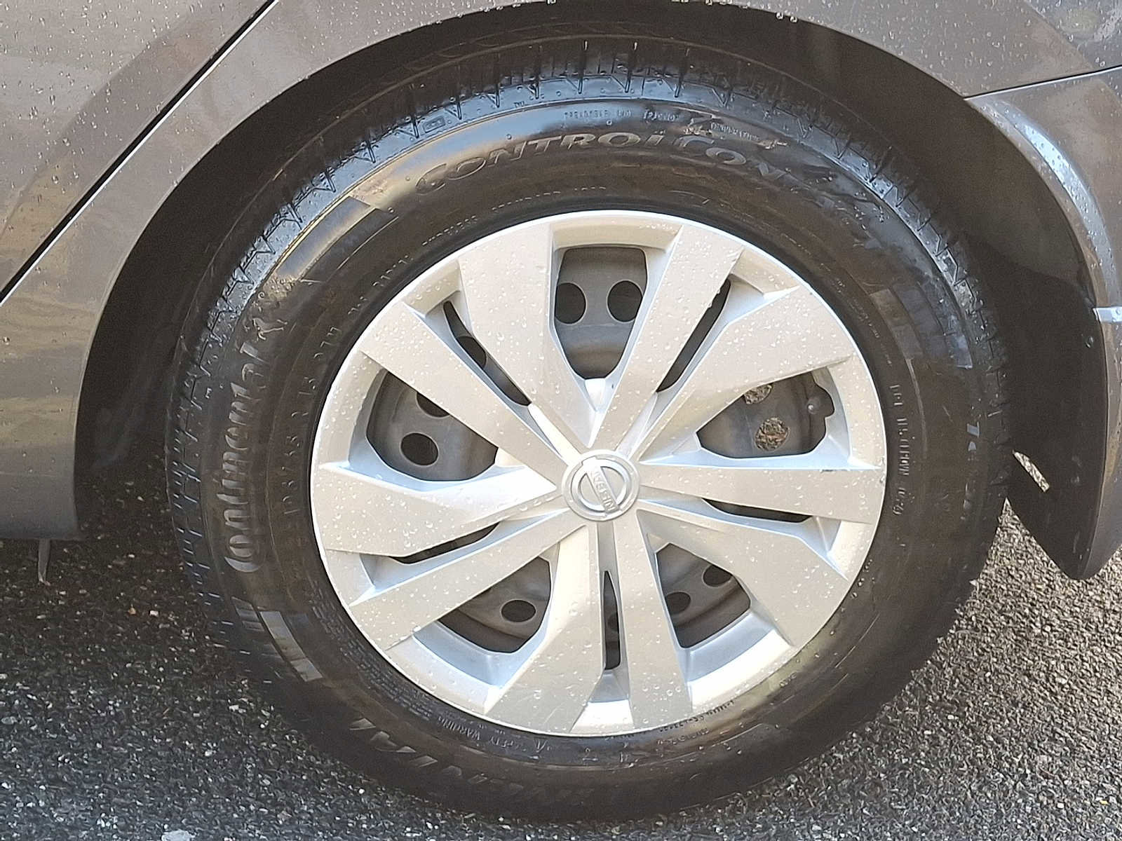 Used 2022 Nissan Versa S image 8