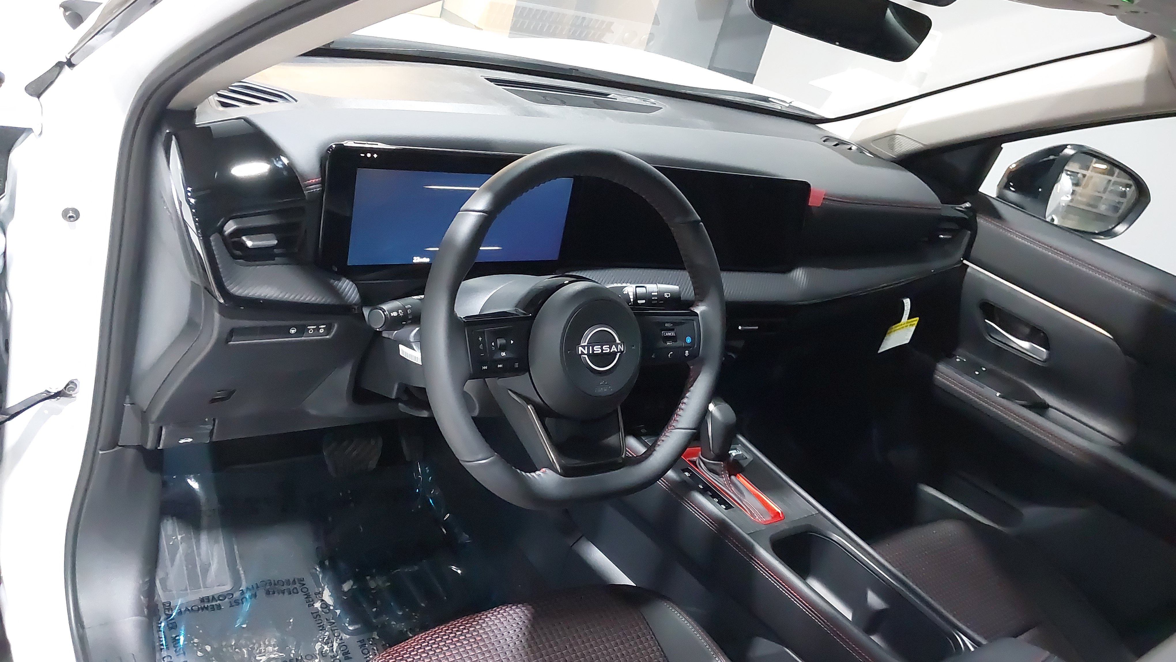 New 2026 Nissan Kicks SR w/ Illumination Package AWD/4WD image 19