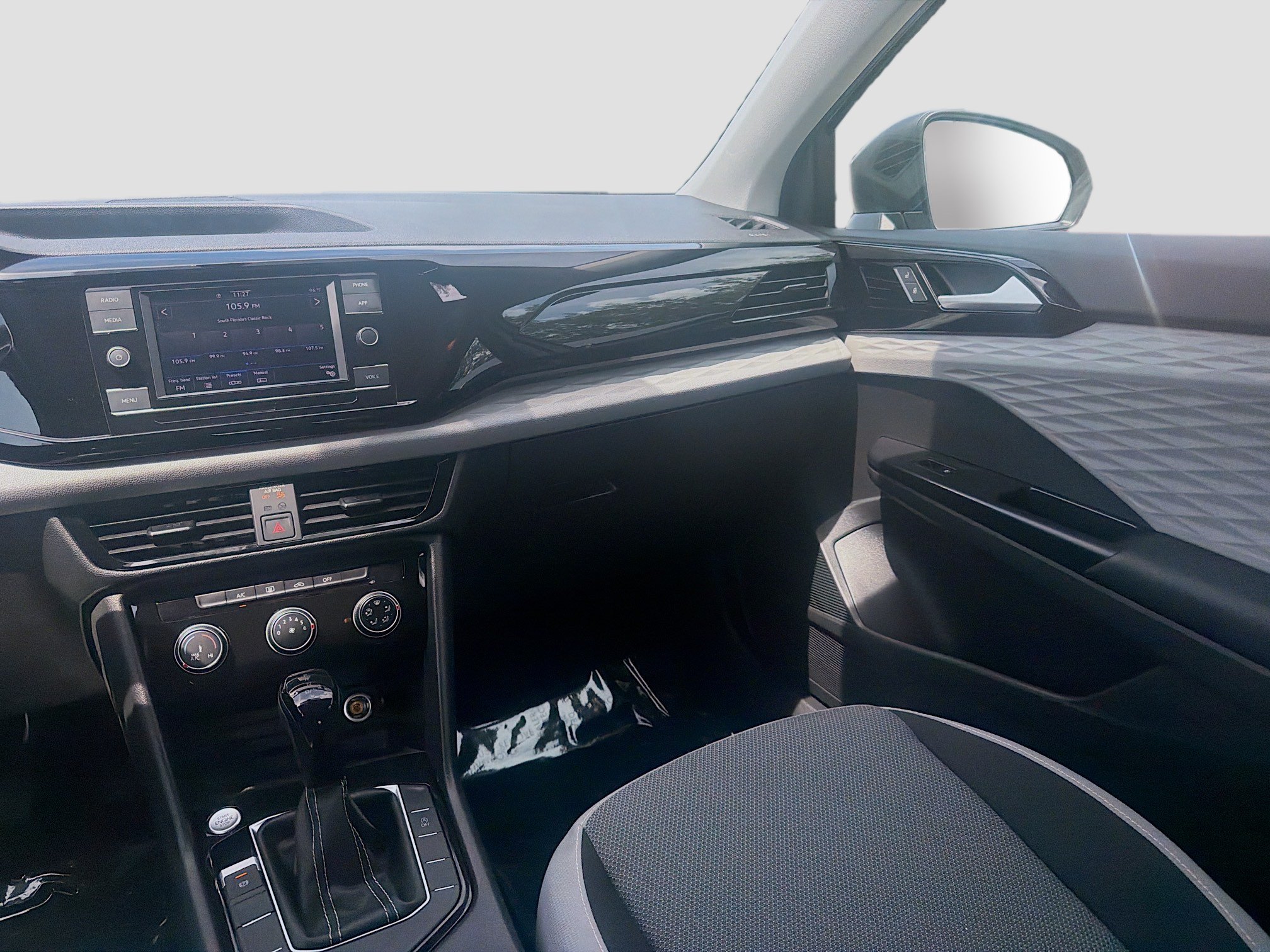 Certified 2023 Volkswagen Taos S FWD image 21