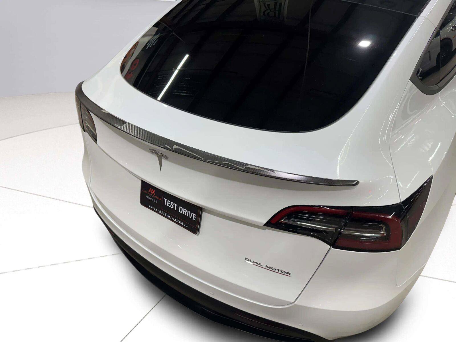 Used 2022 Tesla Model Y Performance AWD/4WD image 13