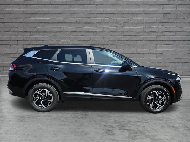 Used 2024 Kia Sportage LX AWD/4WD image 6