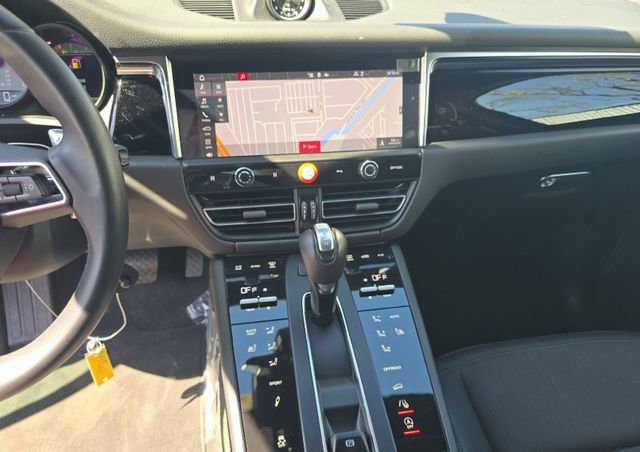 Used 2024 Porsche Macan S image 11