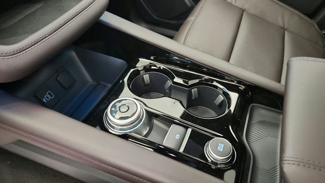 New 2026 Ford Explorer Platinum w/ LUX Leather Package image 16