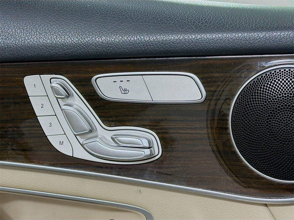 Certified 2018 Mercedes-Benz GLC 300 4MATIC image 23