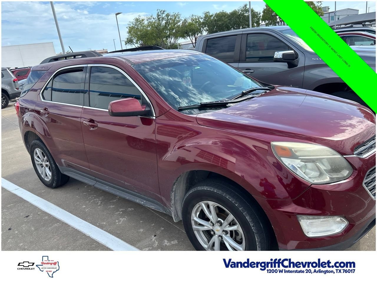 Used 2017 Chevrolet Equinox LT w/ Convenience Package FWD image 2
