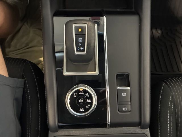 Used 2024 Mitsubishi Outlander ES image 22