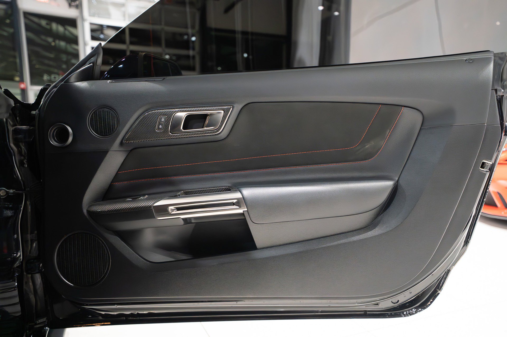 Used 2019 Ford Mustang Shelby GT350R w/ GT350R Equipment Group 920A RWD image 19