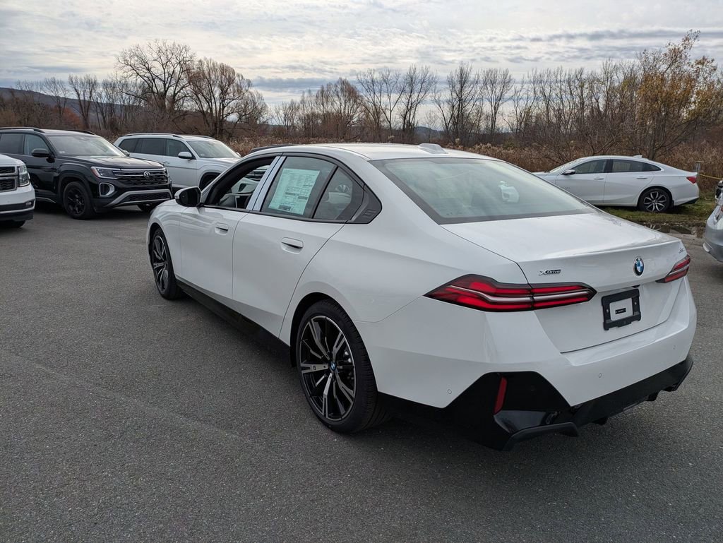 New 2026 BMW 530i xDrive w/ M Sport Package image 5