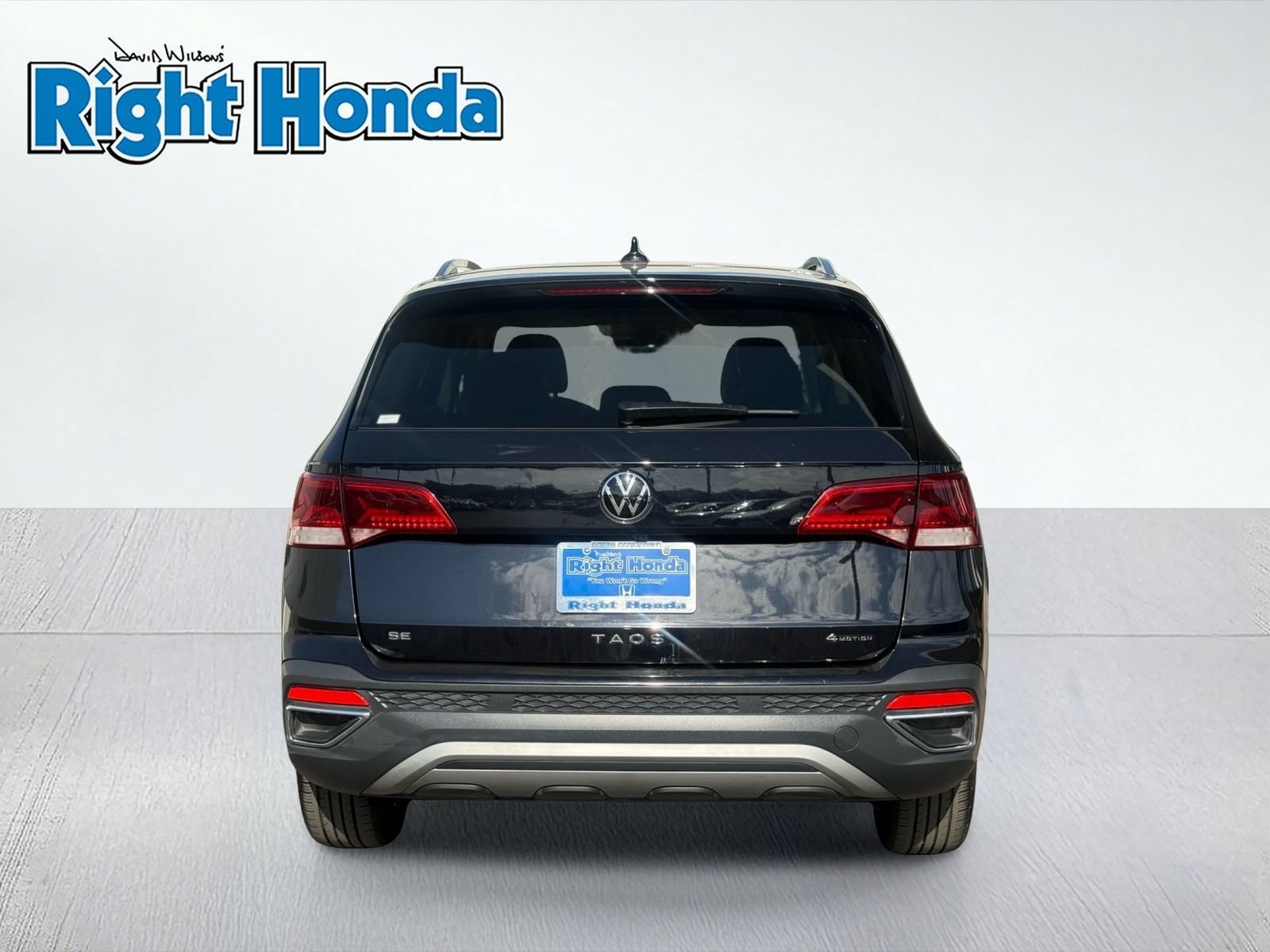Used 2024 Volkswagen Taos SE AWD/4WD image 7