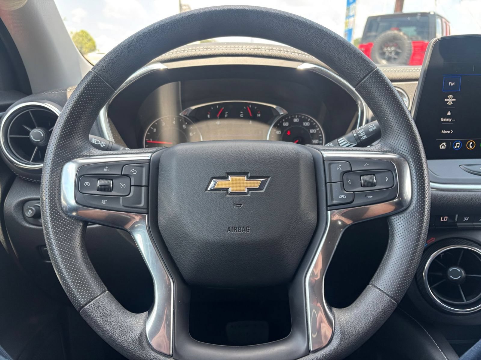 Used 2026 Chevrolet Blazer LT FWD image 28