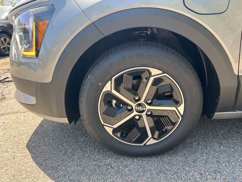 New 2025 Kia Niro EX w/ EX Cold Weather Package image 7
