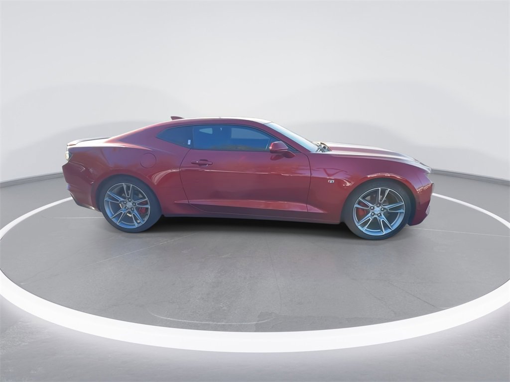 Used 2021 Chevrolet Camaro LT image 9