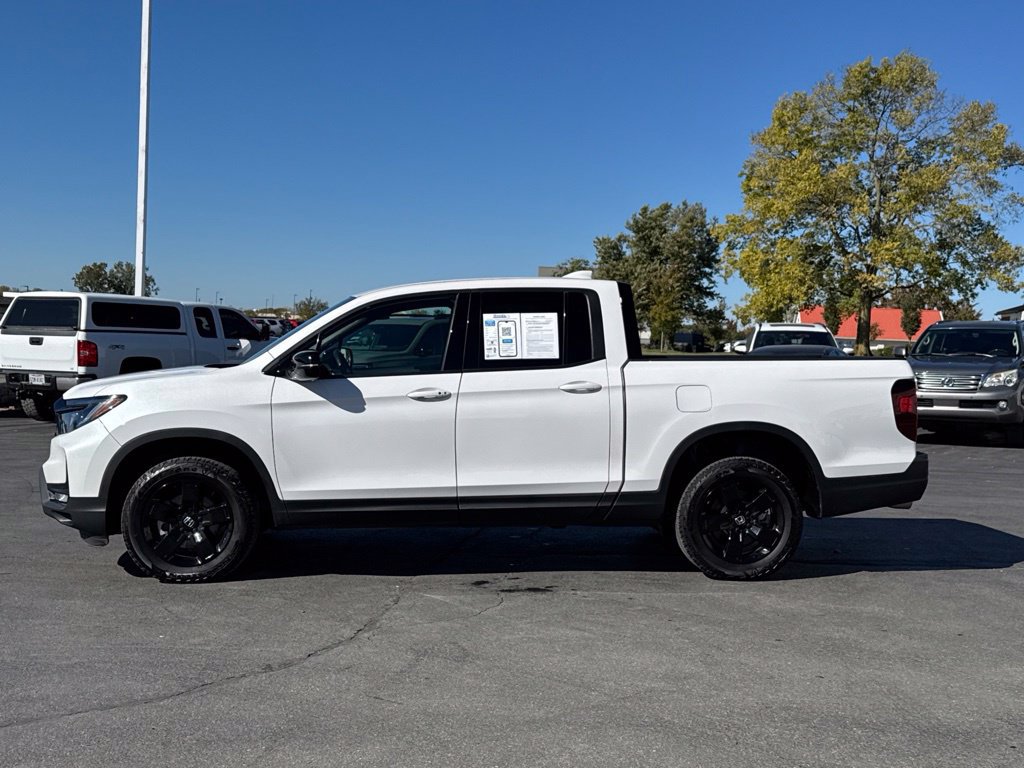 Used 2025 Honda Ridgeline Black Edition image 4