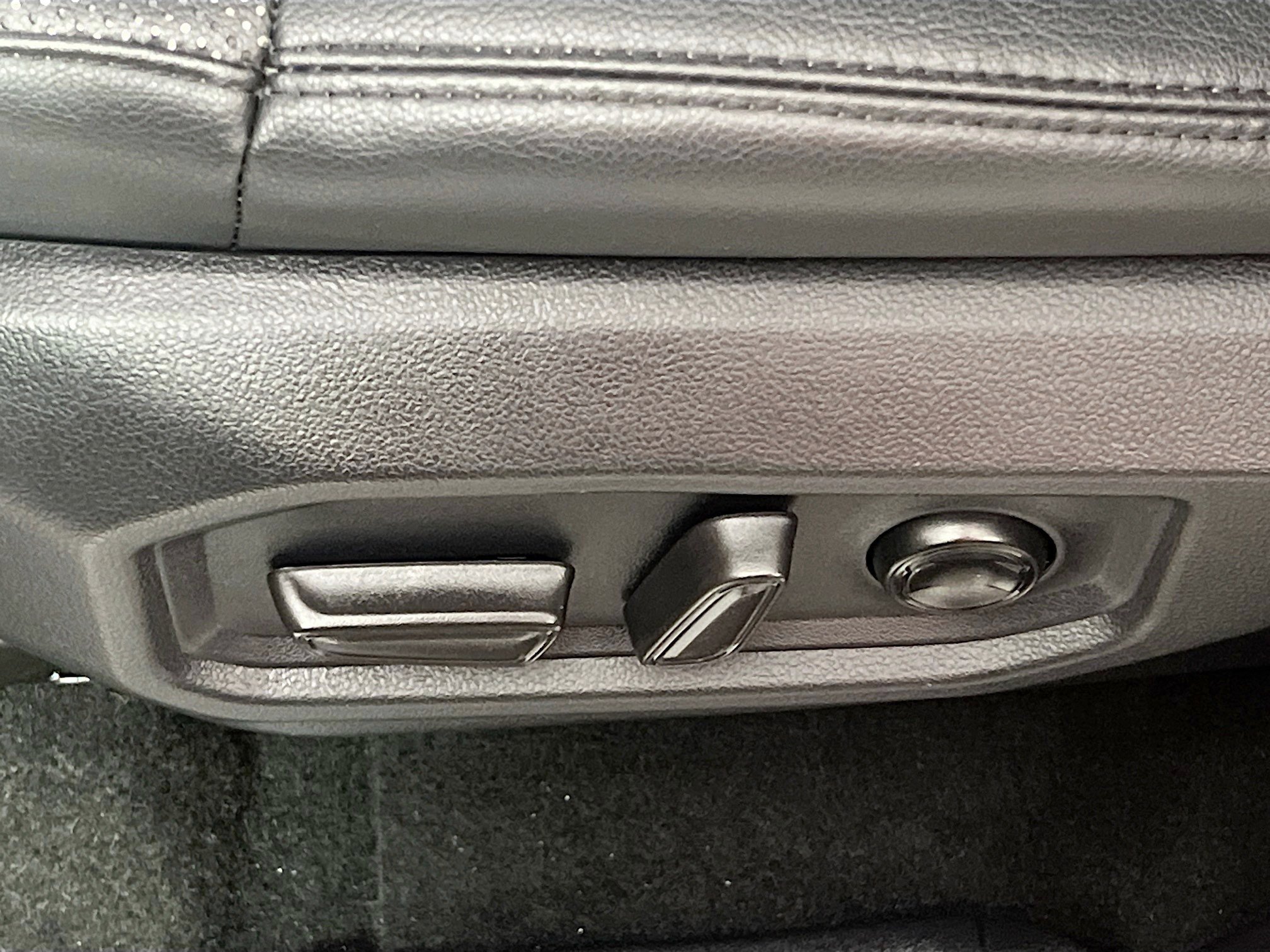 Used 2024 Toyota Tundra Limited image 15