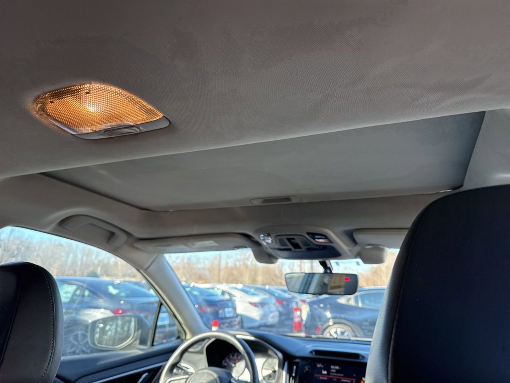 Used 2020 Subaru Outback Limited image 15