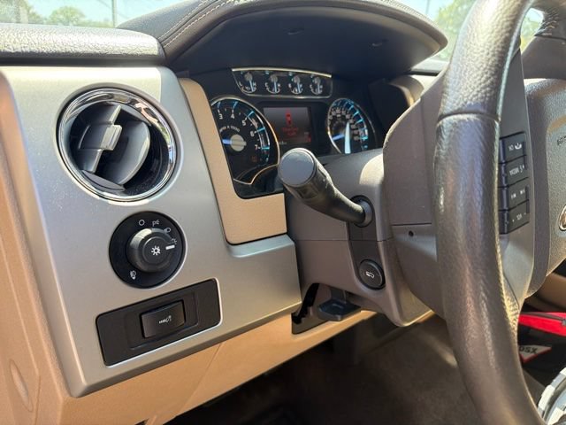Used 2011 Ford F150 Lariat w/ Lariat Chrome Pkg RWD image 12