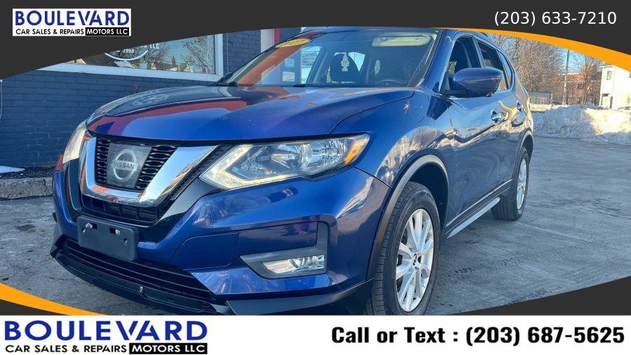 Used 2017 Nissan Rogue SV w/ SV Premium Package