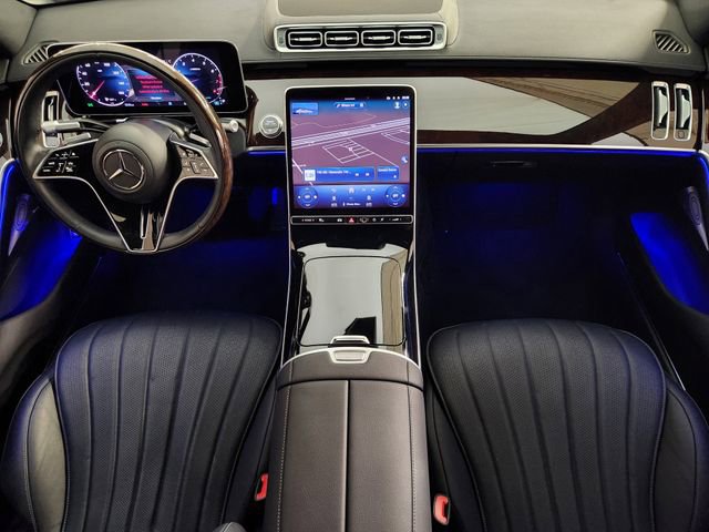 Used 2025 Mercedes-Benz S 500 4MATIC image 4