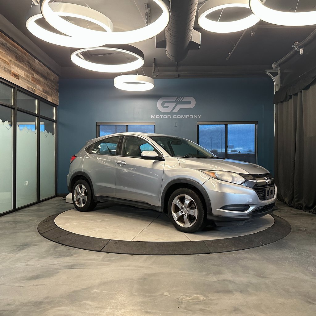 Used 2018 Honda HR-V LX image 1
