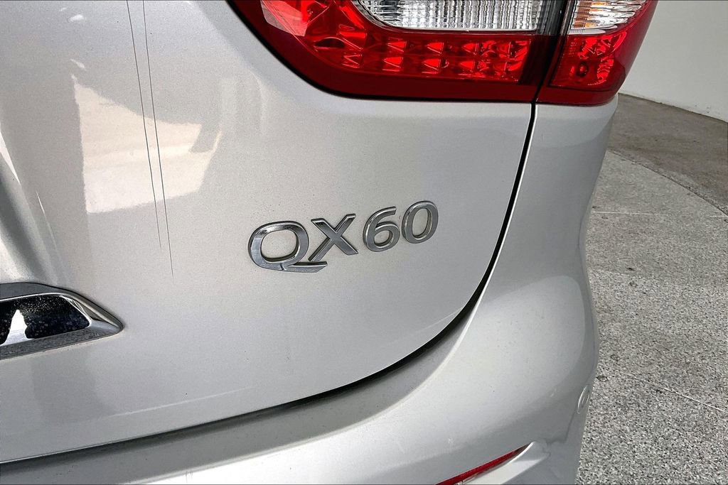 Used 2015 INFINITI QX60 Luxe w/ Premium Plus Package AWD/4WD image 43