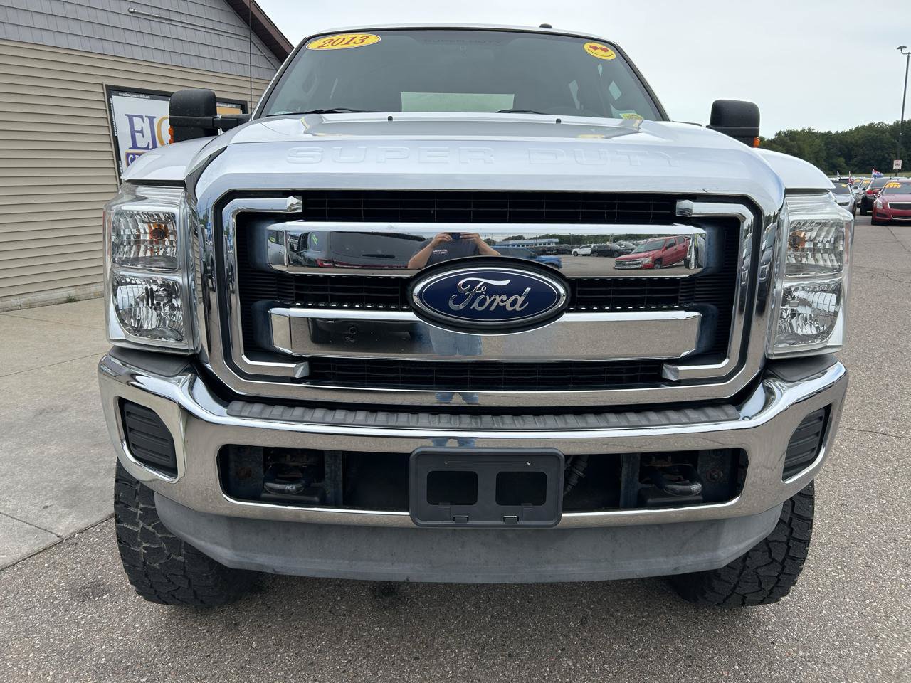 Used 2013 Ford F250 XLT AWD/4WD image 2