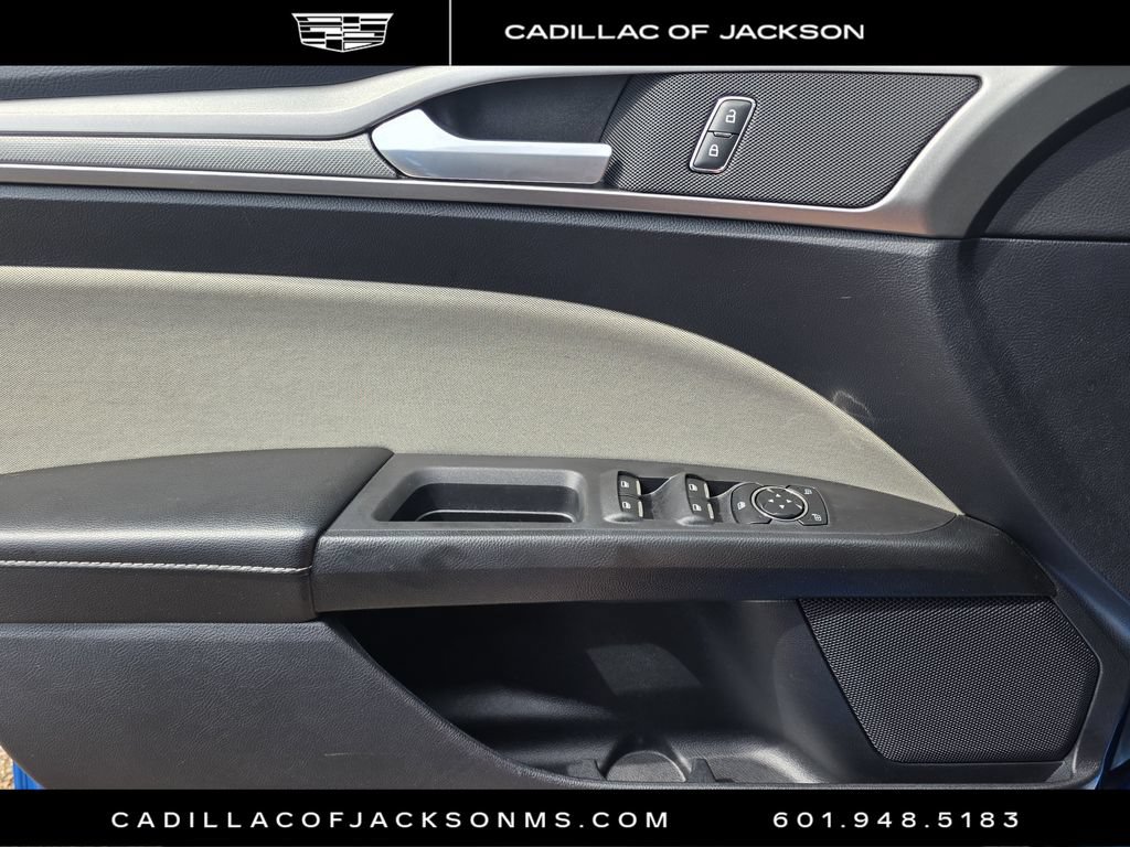 Certified 2024 Cadillac XT5 Premium Luxury AWD/4WD image 16