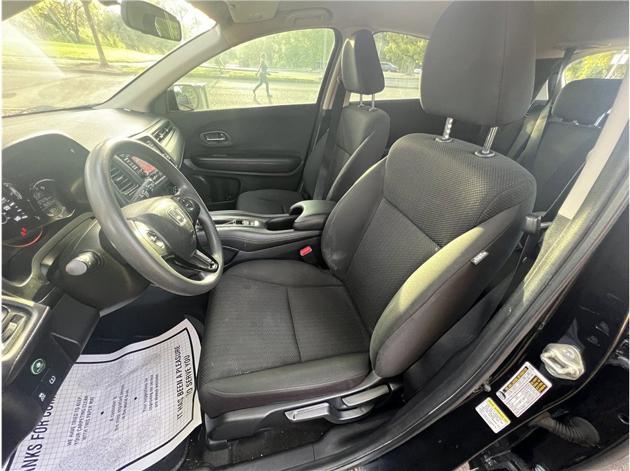 Used 2016 Honda HR-V LX image 14