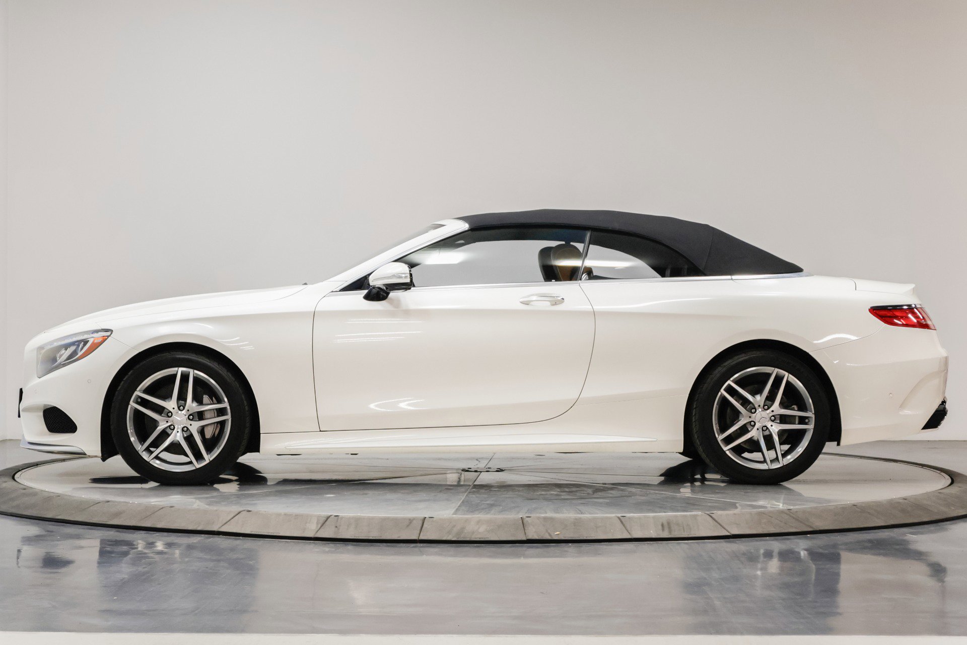 Used 2017 Mercedes-Benz S 550 Cabriolet w/ Sport Package image 20