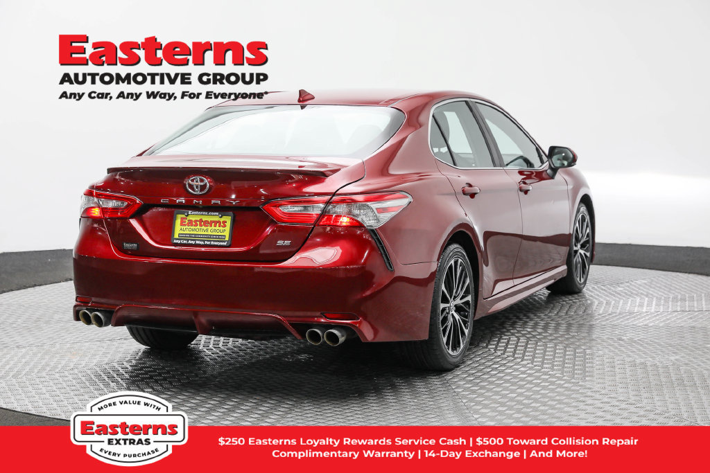 Used 2018 Toyota Camry SE w/ Audio Package FWD image 6