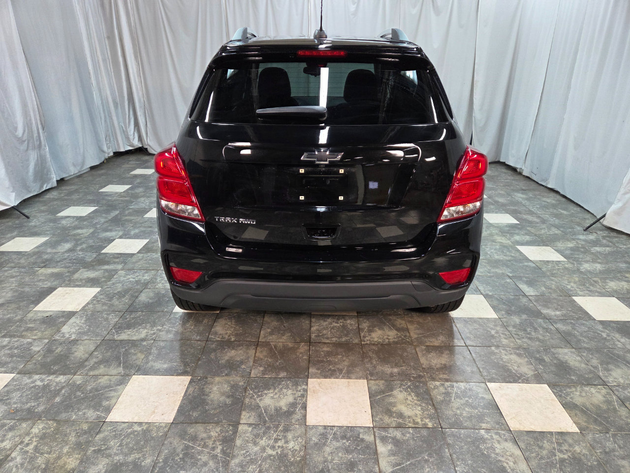 Used 2021 Chevrolet Trax LT w/ Premium Seat Package image 4