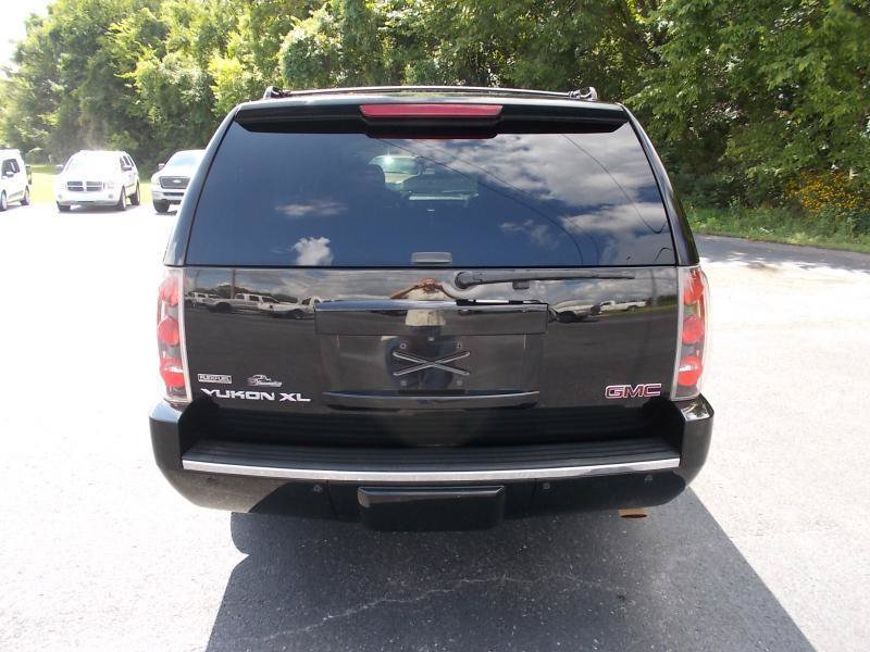 Used 2012 GMC Yukon XL Denali AWD/4WD image 15