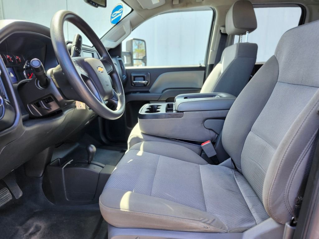 Used 2018 Chevrolet Silverado 2500 W/T w/ Snow Plow Prep Package AWD/4WD image 16