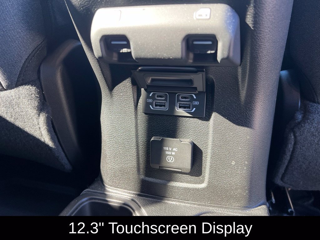 Certified 2025 Jeep Wrangler Unlimited Sahara w/ Technology Group AWD/4WD image 16